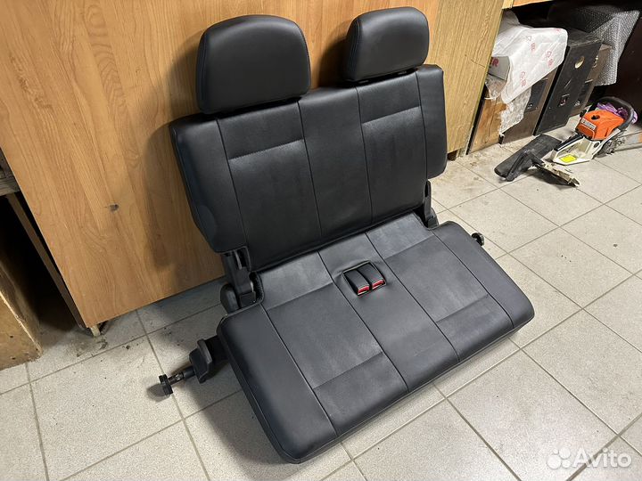 Третий ряд сидений mitsubishi montero