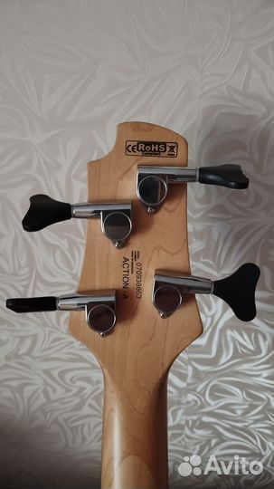 Бас гитара Cort action A 4 струны