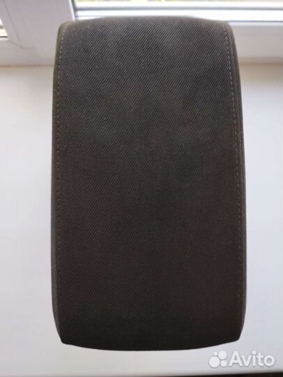 Подлокотник Skoda Oktavia A5