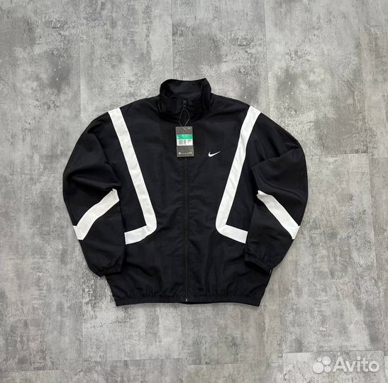 Nike плащевка легкая