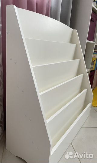 Полка / стойка для книг Монтессори