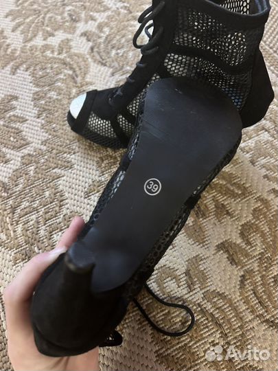 Туфли для high heels 39