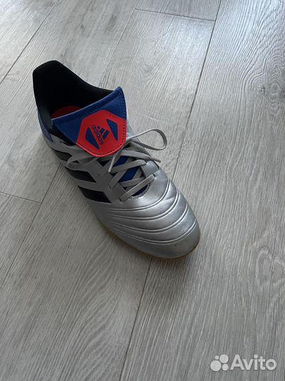 Футзалки adidas