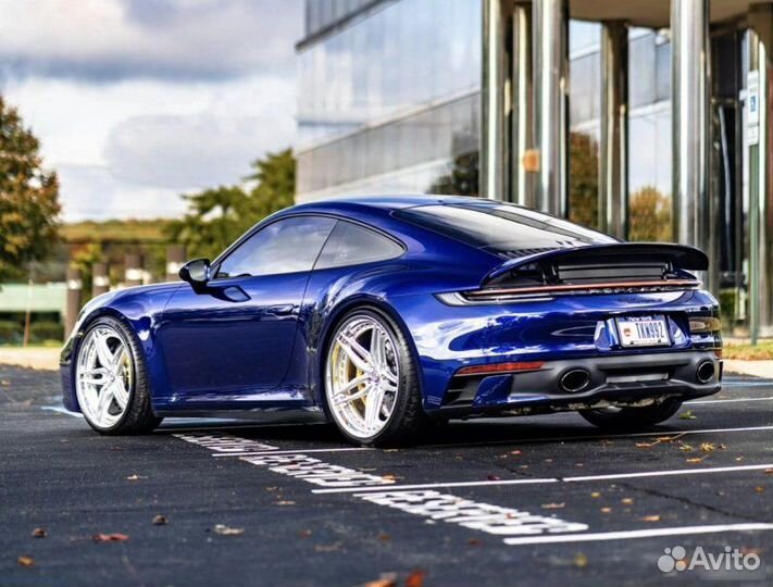 Кованые диски в стиле HRE для Porsche 911 R22