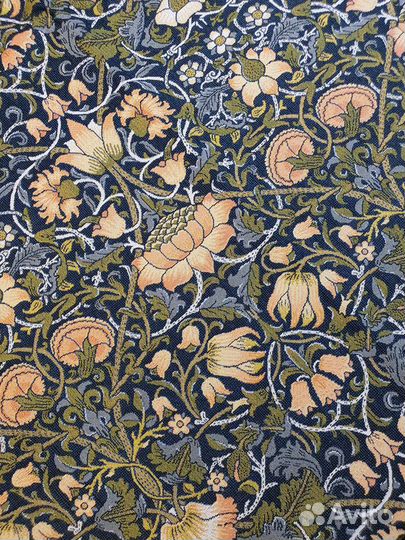Ткань гобеленовая Клематисы фон синий