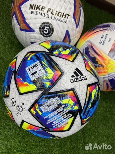 Футбольный мяч