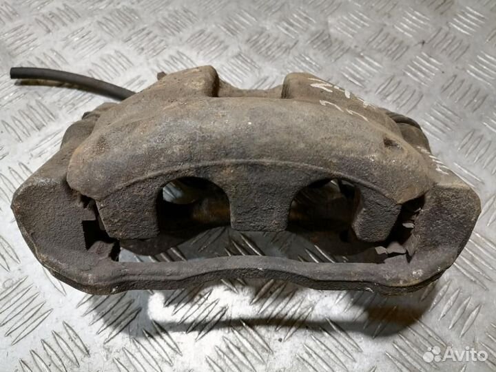 Суппорт передний правый Ford Transit 2006-2013