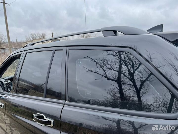 Стекла дверные боковые SsangYong Kyron