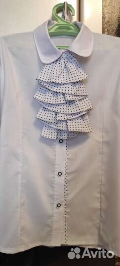 Блуза с жабо. Рост примерно 146-152