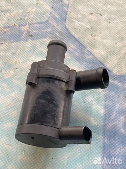 Насос воздушный 1K0965561J