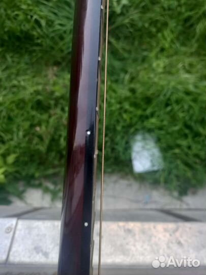 Акустическая гитара