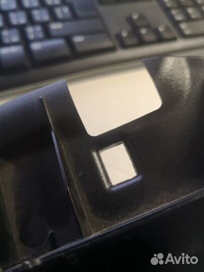 Крепление подлокотника Citroen C5 X7 Peugeot 407