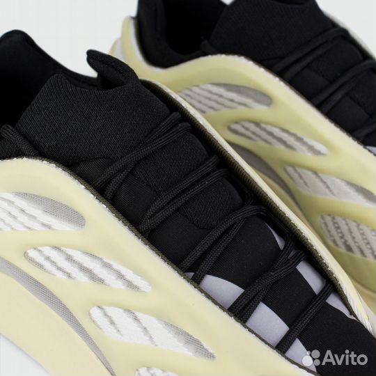 Кроссовки Adidas Yeezy Boost 700 v3 Azael