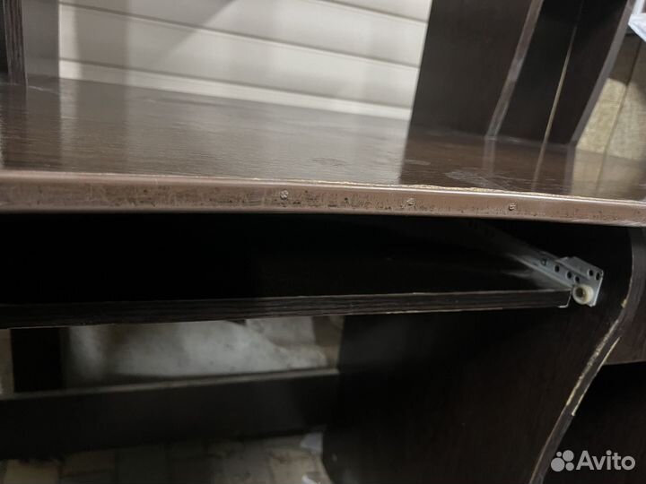 Компьютерный стол