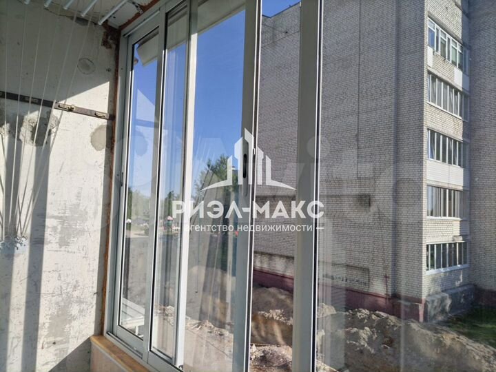 2-к. квартира, 53,3 м², 2/5 эт.