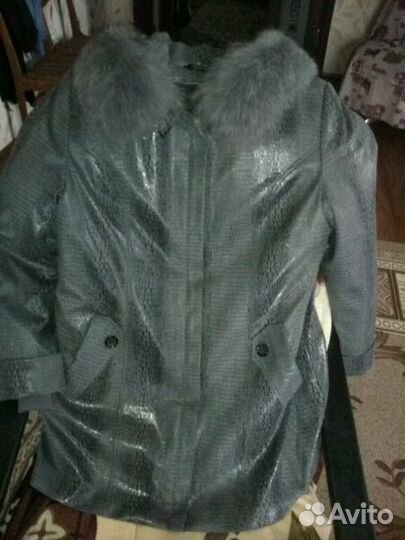 Новое, зимнее полупальто