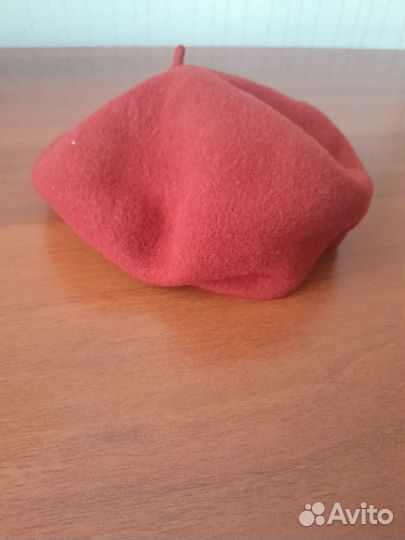 Берет женский