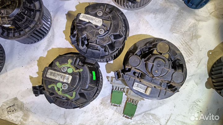 Мотор отопителя Рено логан, Сандеро. Дастер