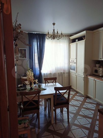 3-к. квартира, 82,4 м², 1/3 эт.