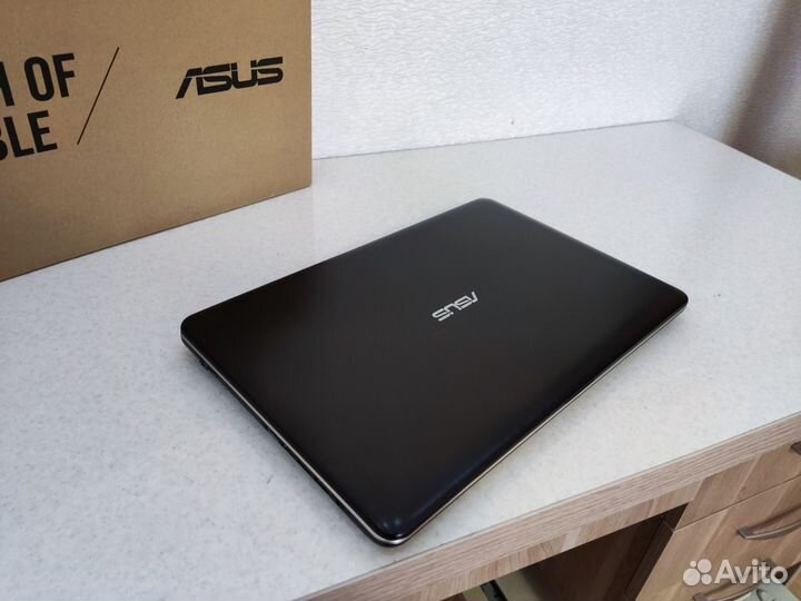 Новый 4х ядерный ноутбук Asus intel/DDR4/SSD