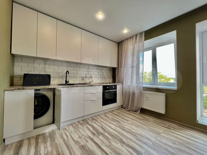 1-к. квартира, 52 м², 4/18 эт.