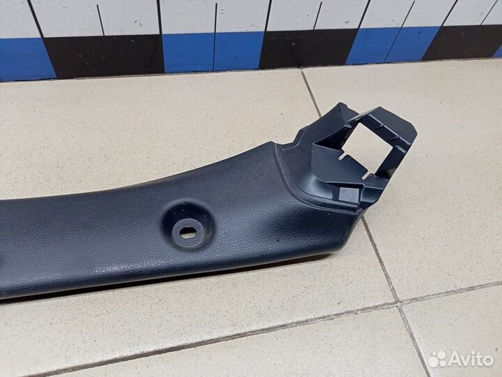 Обшивка двери багажника Juke (F15) 2011