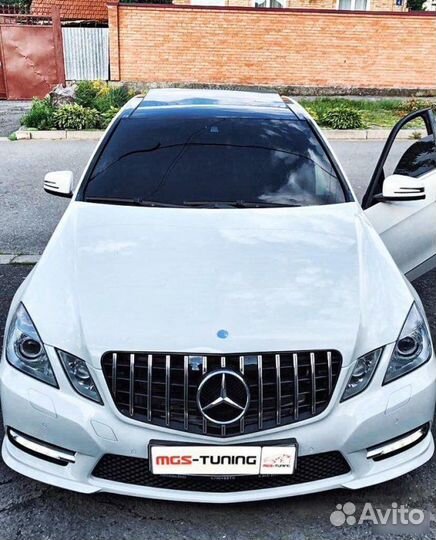 Решетка радиатора GT на E-Class W212 (Дорест)