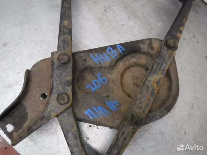 Рычаг нижний передний левый Ваз Нива 2131 1.8 2005