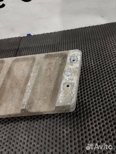 Ступень Volvo FMX 84220617