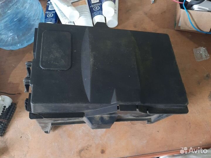 Крышка аккумулятора ford focus c-max