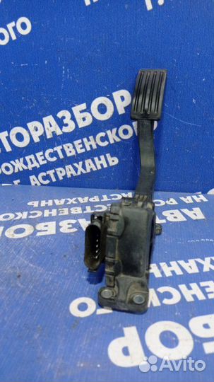 Педаль газа Ford Focus 2 седан 2006