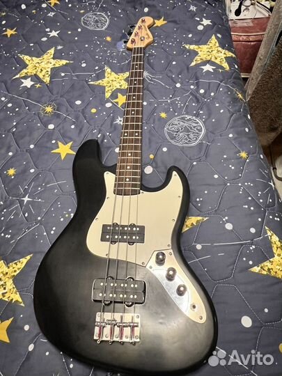 Бас гитара Fender jazz bass