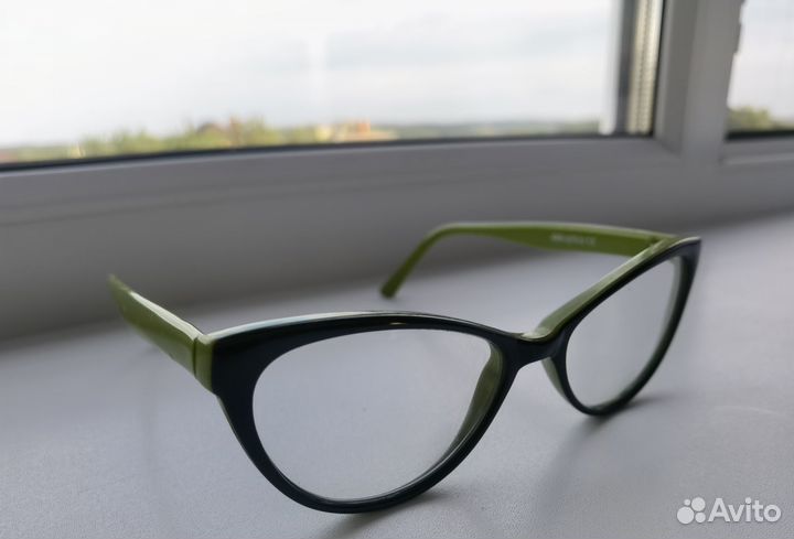 Очки с диоптриями plus 1