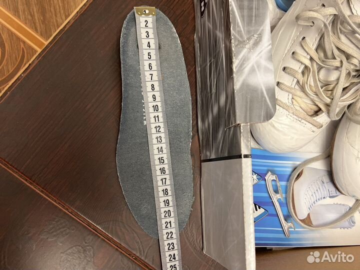 Ботинки в отличном состоянии без лезвий