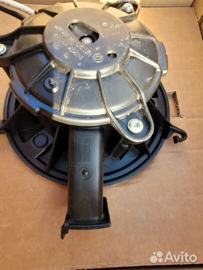 Моторчик отопителя Opel Astra J