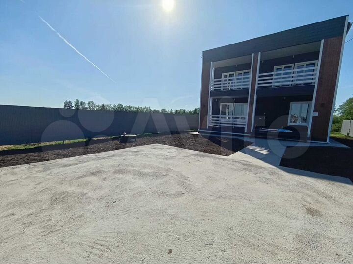 Коттедж 183 м² на участке 5,5 сот.