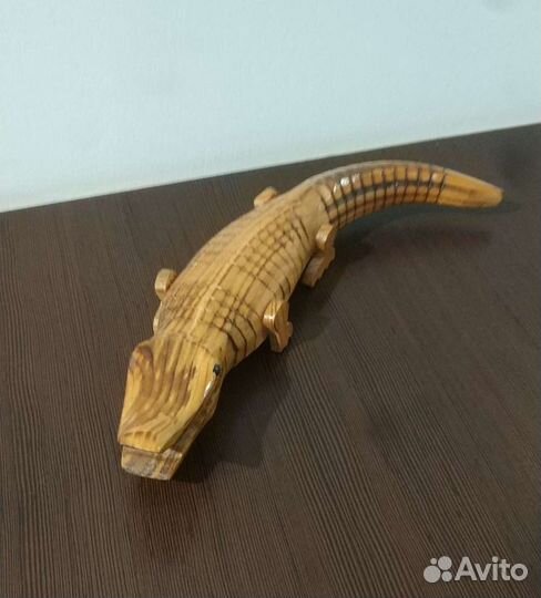 Крокодил. Предмет интерьера