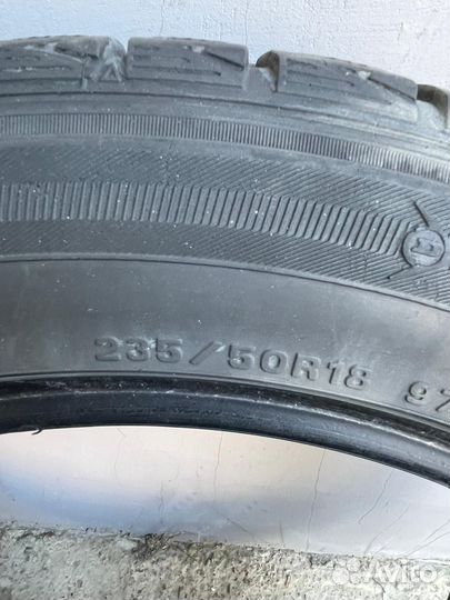 Dunlop Graspic DS3 2.25/50 R18