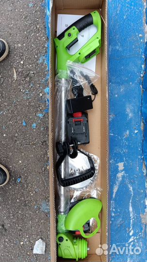 Триммер садовый аккумуляторный с 2 Акб