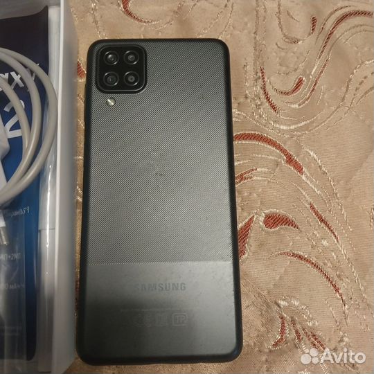 Samsung Galaxy A12, 4/64 ГБ