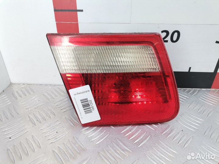 Фонарь крышки багажника левый BMW 3 E46 рест. 2004