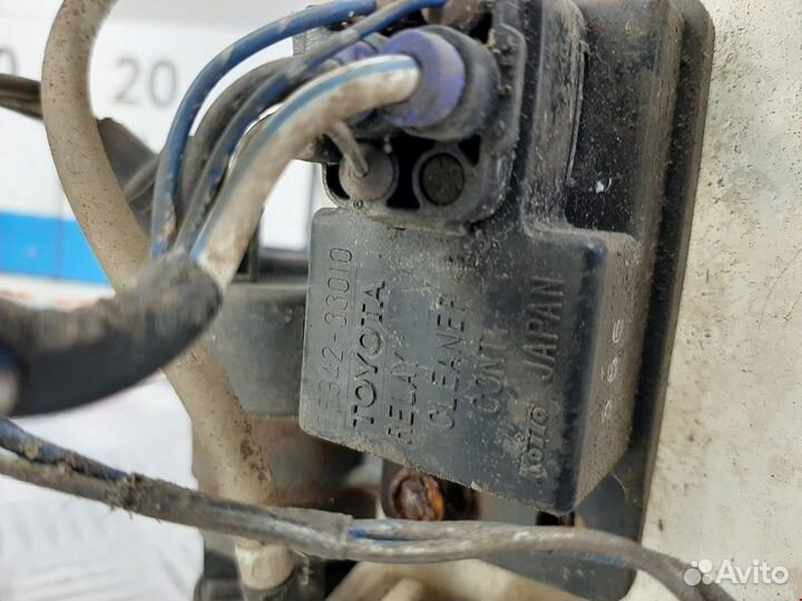 Бачок омывателя Lexus LS 2 1995 8531550130