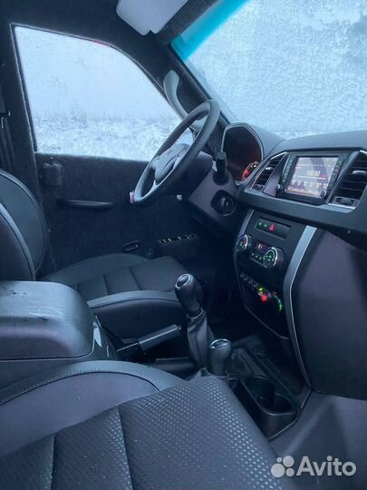 УАЗ Patriot 2.7 МТ, 2023, 500 км