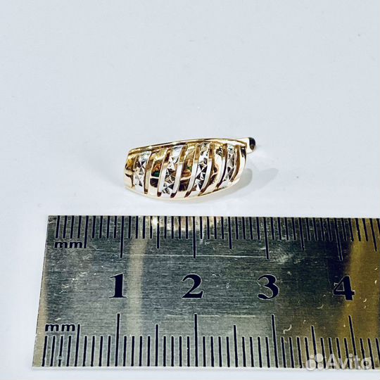 Золотые серьги