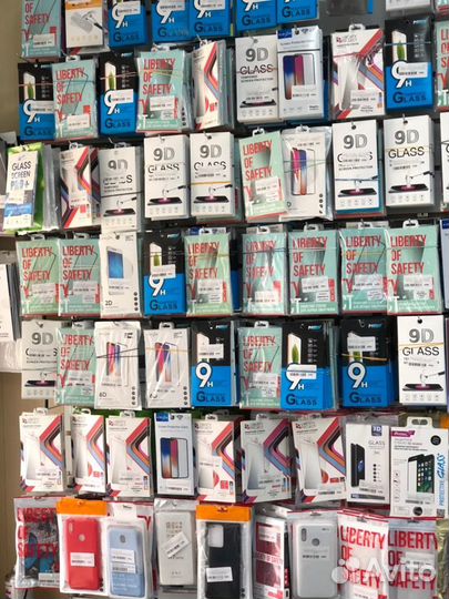 Чехлы, пленки и защитные стекла