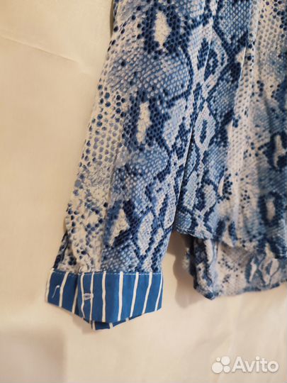 Блузки: Германия, Испания 44 размер. Вискоза