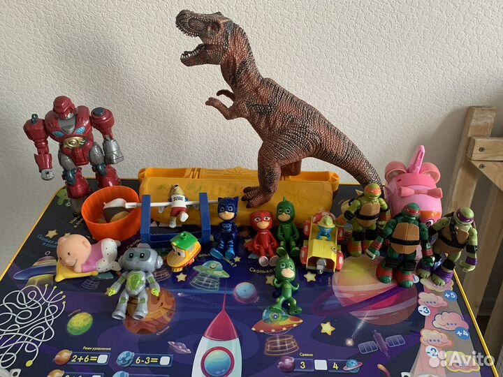 Игрушки для мальчика