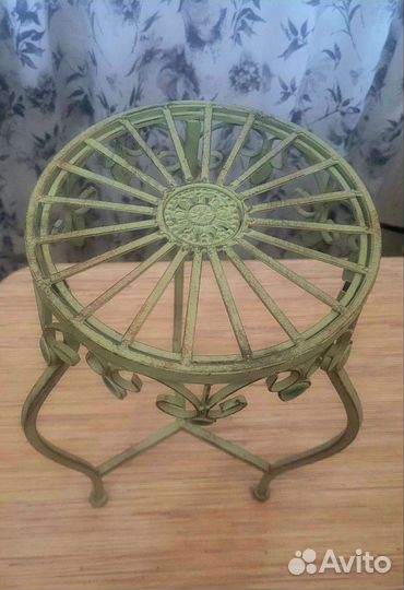 Подставка для цветов, торг