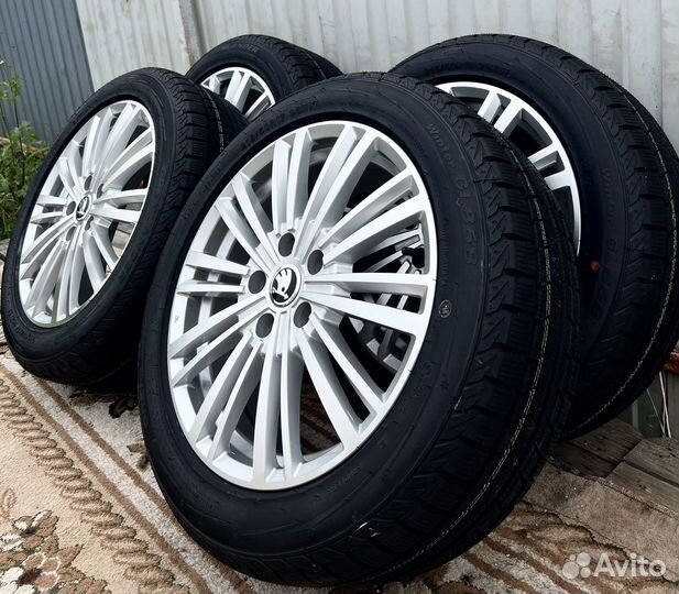 R17 Grenlander Winter GL868 215/50, PCD 5x112 DIA 57.1