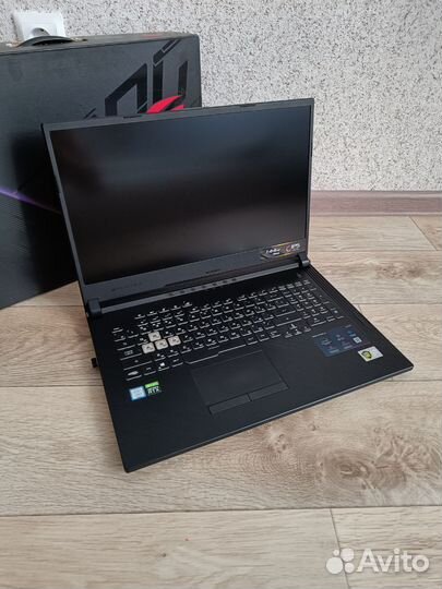 Игровой ноутбук Asus Rog Strix G17